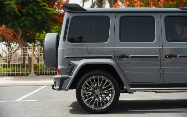 Grey Mercedes G63 AMG Photo 5