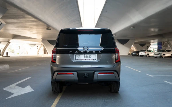 Grey Nissan Patrol V6 Photo 6