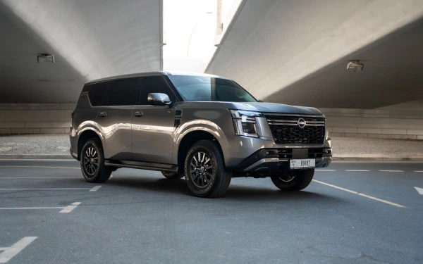 Grey Nissan Patrol V6 Photo 9