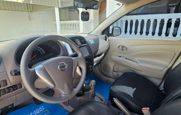Nissan Sunny