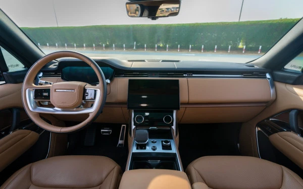 Grey Range Rover Vogue HSE Photo 6