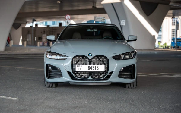 Nardo grey BMW 420i Photo 5
