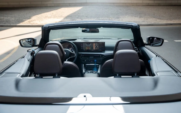Nardo grey BMW 420i Photo 7