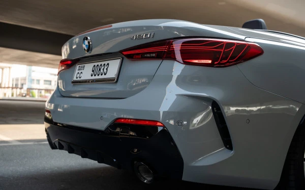 Nardo grey BMW 420i Photo 8