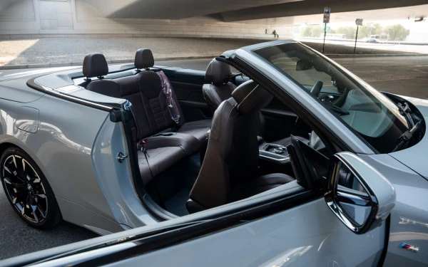 Nardo grey BMW 420i Photo 11