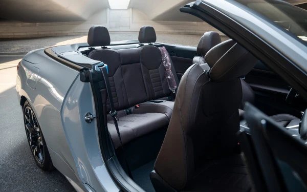Nardo grey BMW 420i Photo 15