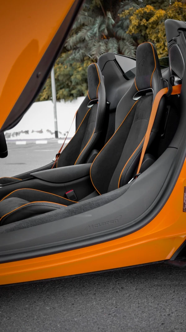 Orange McLaren Artura Spider Photo 7