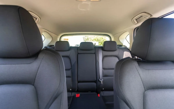 Beige Mazda CX5 Photo 8