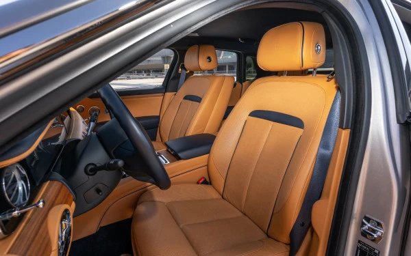 Silver Grey Rolls Royce Ghost Photo 5