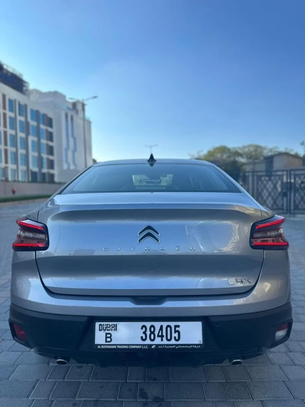 Silver Citroen C4X Photo 3