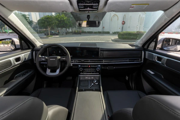 Silver Hyundai Santa Fe Photo 8