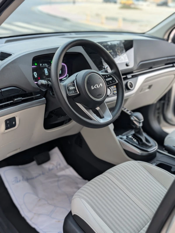 KIA Carens 7-Seater