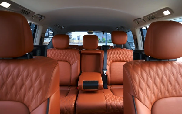 Silver Nissan Patrol Platinum V6 Photo 10
