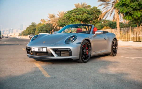 Silver Porsche 911 Carrera GTS Photo 10