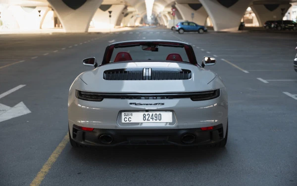 Porsche 911 Carrera GTS