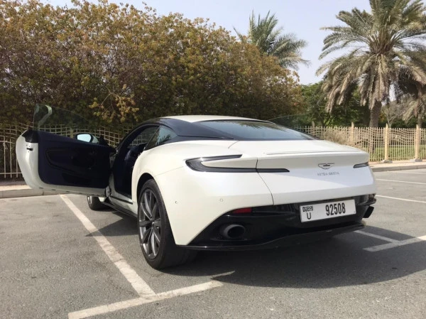 White Aston Martin DB11 Photo 12