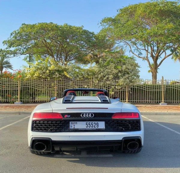 Audi R8 Spyder V10