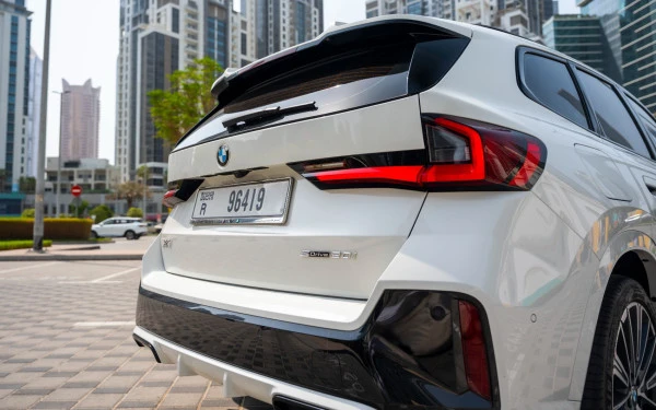 White BMW X1 Photo 8