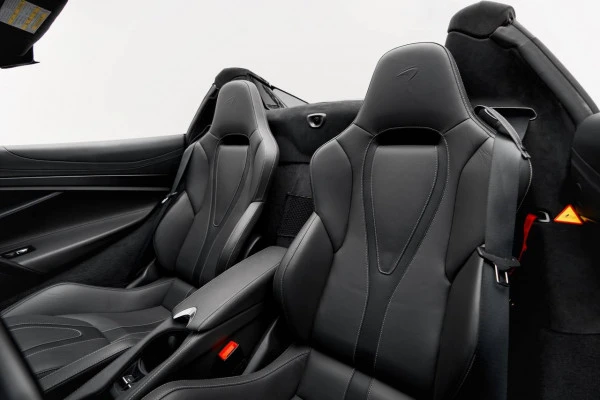 Grey McLaren 720 S Photo 5