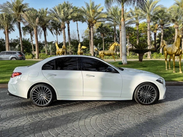 Mercedes C200