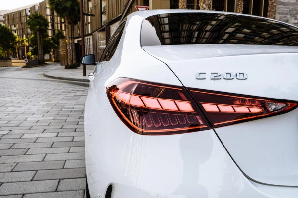 Mercedes C200