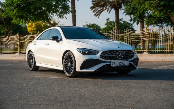 White Mercedes CLA200 Photo 8
