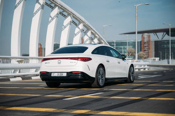 Mercedes EQS 53 AMG