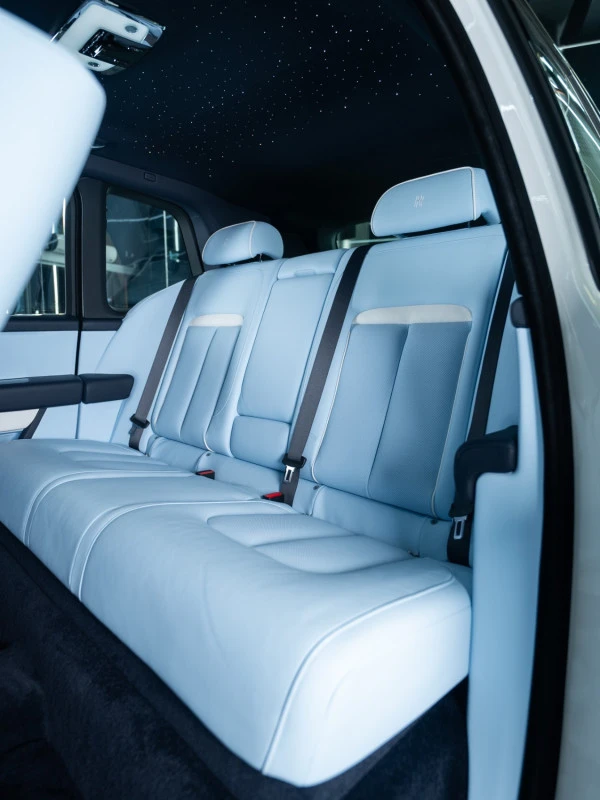 White Rolls Royce Cullinan SERIES 2 Photo 6