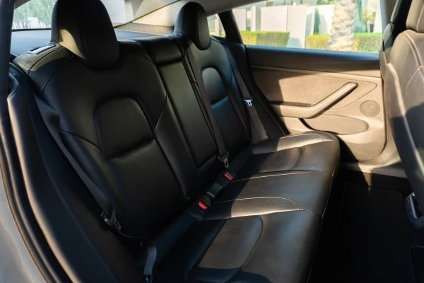 White Tesla Model 3 Photo 8