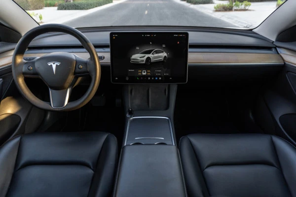 White Tesla Model 3 Photo 11