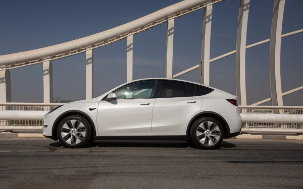 Tesla Model Y Long Range