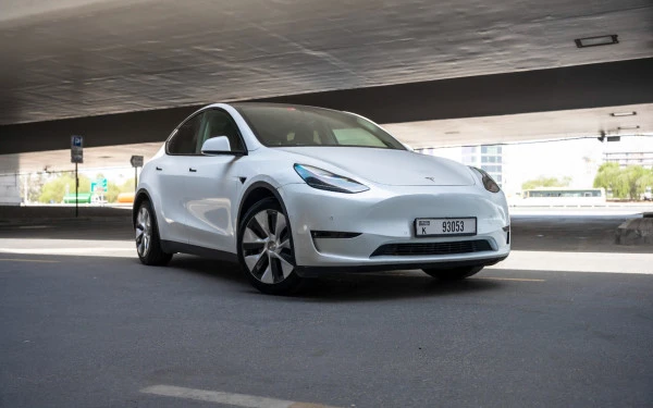 Tesla Model Y Long Range