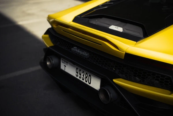 Yellow Lamborghini Evo coupe Photo 14