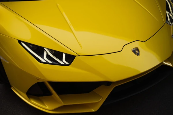 Yellow Lamborghini Evo coupe Photo 18