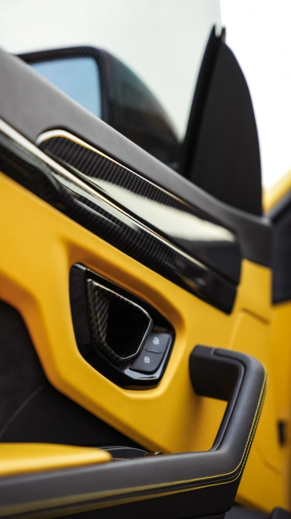Yellow Lamborghini Urus Photo 5