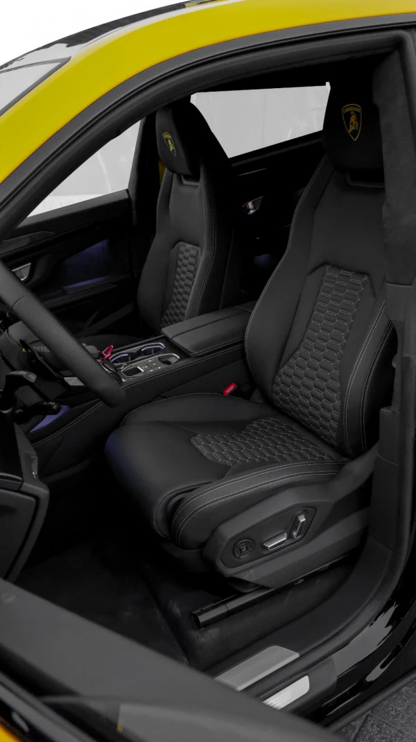 Yellow Lamborghini Urus Photo 5