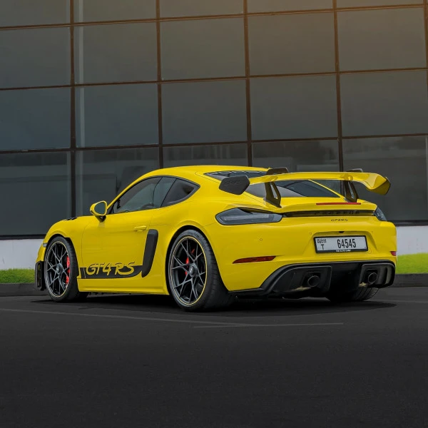 Yellow Porsche GT4 RS Photo 12